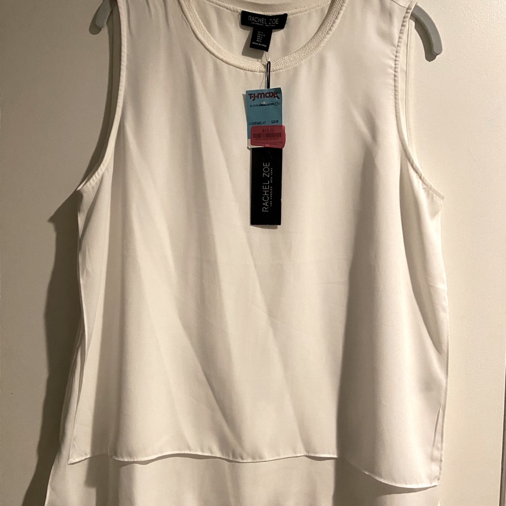 Sleeveless blouse.